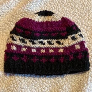 Earth Ragz Wool winter beanie. Black fleece lined. One size.